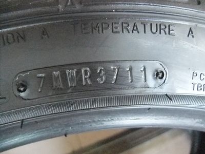 Dunlop703 205/45/17 ปี11 Dunlop703 205/45/17 ปี11
