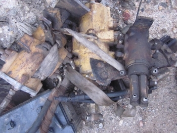 ขาย - จ็อยส์ จ่ายน้ำมัน - ปั๊ม สำหรับรถขุด รถแบคโฮ PC 30-40 มือสองถอดจากเครื่องญี่ปุ่น