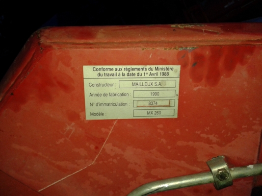 ขายแล้ว ขอบคุณพี่สังวาล ด่านช้าง สุ1000 มากๆครับ  ชุดตักหน้ารถไถฟอร์ด 6610 ตรงรุ่น ยี่ห้อMAILLEUX MX260 อุปกรณ์ครบติดตั้งได้เลยครับ