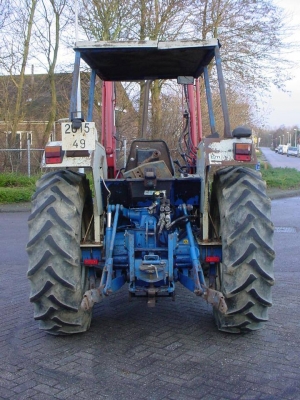 ขายแล้ว  ชุดตักหน้ารถไถฟอร์ด NH40/TS ตรงรุ่น ยี่ห้อMAILLEUX  MX40-70 สภาพสวย ส่งที่อู่ช่างกีแล้ว ขอบคุณโก๊เกียรติ มากครับ