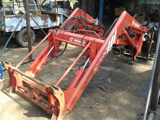 ขายแล้ว  ชุดตักหน้ารถไถฟอร์ด NH40/TS ตรงรุ่น ยี่ห้อMAILLEUX  MX40-70 สภาพสวย ส่งที่อู่ช่างกีแล้ว ขอบคุณโก๊เกียรติ มากครับ