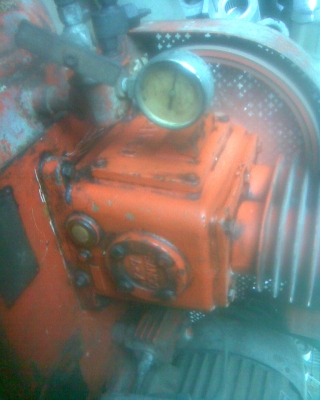 ปั้มลม 120 ลิตรญี่ปุ่น  มอเตอร์ถ่าน