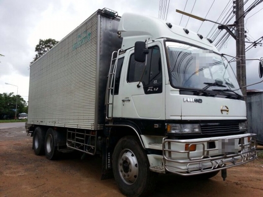 รถฮีโน่ 10 ล้อ ตู้เย็น FL1M  220 แรงม้า. ปี 35 สนใจติดต่อ 081  6079515