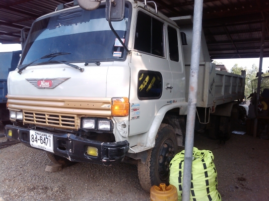 ขายหกล้อดั้มHINO/150แรงม้าสภาพพร้อมใช้