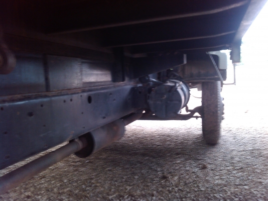 ขายหกล้อดั้มHINO/150แรงม้าสภาพพร้อมใช้