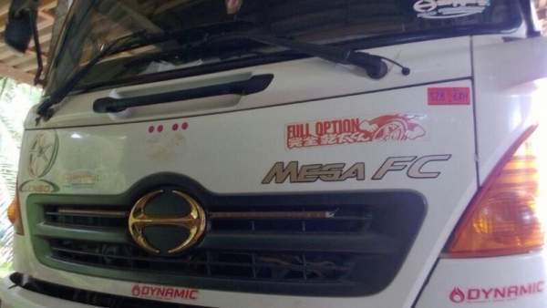 ฮีโน่ 6 ล้อดั้ม 170 แรงม้า. ปี 51  สนใจติดต่อ 081 - 6079515