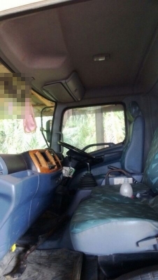 ฮีโน่ 6 ล้อดั้ม 170 แรงม้า. ปี 51  สนใจติดต่อ 081 - 6079515