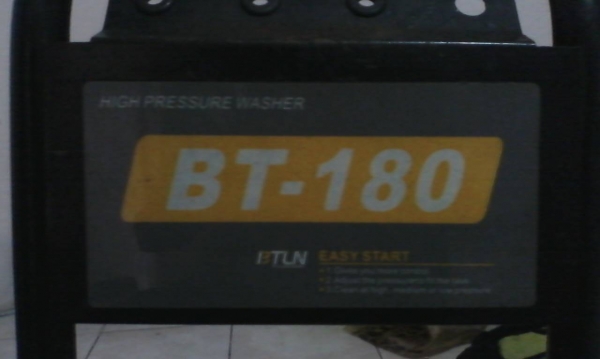 ปั๊มน้ำแรงดันสูง 180 บาร์ ลดราคาเหลือ 3,000 บาทเท่านั้น