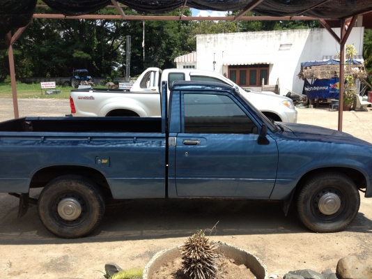 ขายโตโยต้าไฟเหลี่ยมช่วงสั้นสี่ขอแท้เดิมแห้งๆ