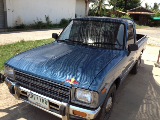 ขายโตโยต้าไฟเหลี่ยมช่วงสั้นสี่ขอแท้เดิมแห้งๆ