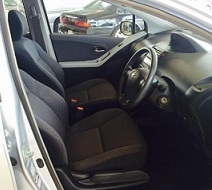 Toyota Yaris ขายถูก โคตร โคตร ดาวน์น้อย รถบ้าน สวยเว่อร์ ขอบอก