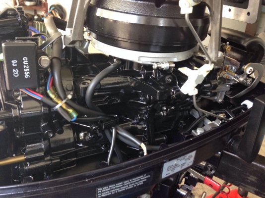 เรือไฟเบอร์ 13 ฟุต เครื่อง tohatsu 15 hp ขายในราคา 65,000 บาทครับ