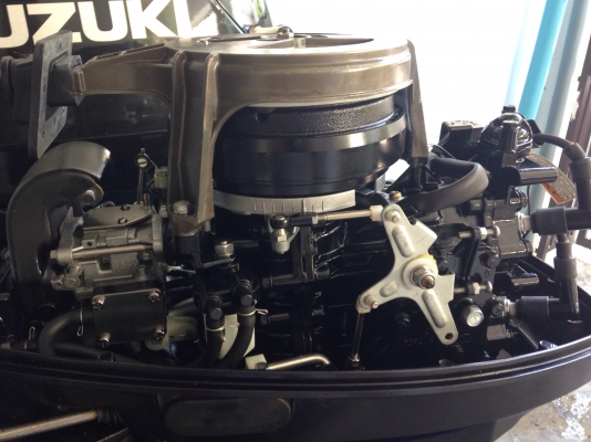 เรือไฟเบอร์ 13 ฟุต เครื่อง tohatsu 15 hp ขายในราคา 65,000 บาทครับ