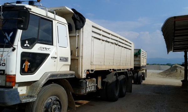 ขายรถ 10 ล้อดั้มพ์ และหางพ่วง