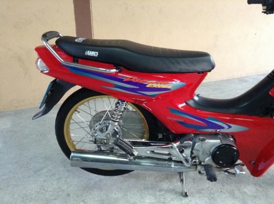 ขาย!!! ฮอนด้าดรีม สภาพสวย ล้อDiD ปี45 รถเครื่องดีคับ ขับขี่แน่นดีมาก ทะเบียนครบ ภาษีไม่หมด