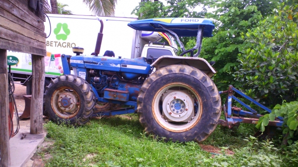 รถไถ FORD 6610 4WD รถสวย สภาพเดิม ๆ อุปกรณ์แถมฟรีมี ใบดันหน้า และ ผานสาม 3 CMT มีเอกสารอินวอยล์