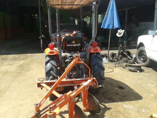 รถไถ่krt140plusรถสวยพร้อมใช้อุปกรณ์ประกอบด้วย ดันหน้า พาล3ล้อเหล็ก คราด ตัวลากพ่วง