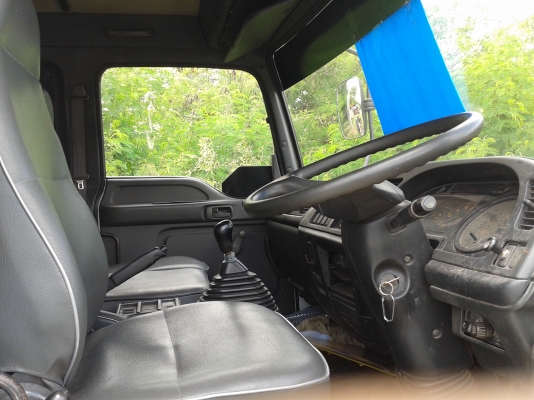 ขายรถ 10 ล้อ ISUZU เดก้า 195 ดั้ม 1 เพลา ( จัดไฟแนนได้ 750000 บาท )