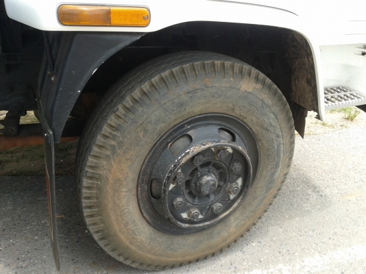 ขายรถ 10 ล้อ ISUZU เดก้า 195 ดั้ม 1 เพลา ( จัดไฟแนนได้ 750000 บาท )