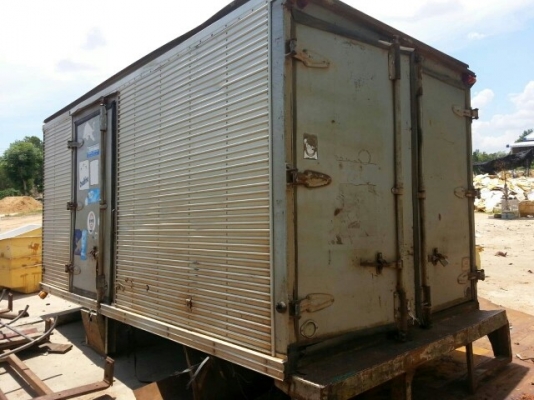 ขายตู้แห้ง3บาน ยาว4.30เมตร สภาพพร้อมใช้งาน ยกลงจากHINO FC