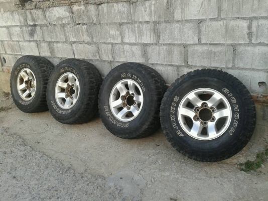 4,800 แม็กซ์ 15 พร้อมยาง Mud 31 4,800 แม็กซ์ 15 พร้อมยาง Mud 31