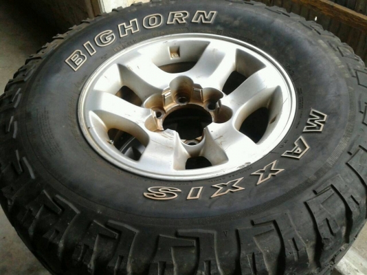 4,800 แม็กซ์ 15 พร้อมยาง Mud 31 4,800 แม็กซ์ 15 พร้อมยาง Mud 31