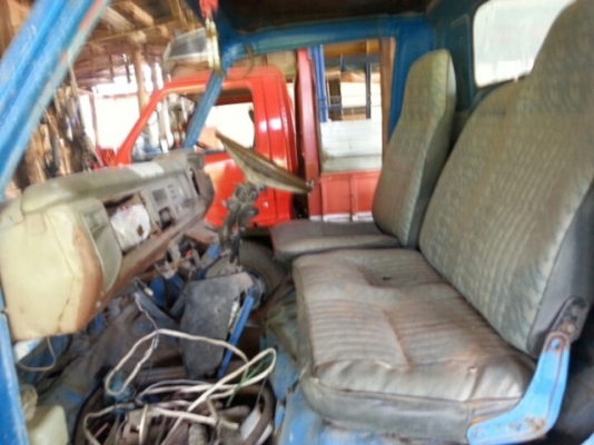 ขายรถโม่ปูนTOYOTA BU20 เครื่อง85แรง เครื่องดี แคชซีสวย โม่พร้อมใช้งาน ใช้เครื่องYANMA11.5แรง เอกสารพร้อมโอน