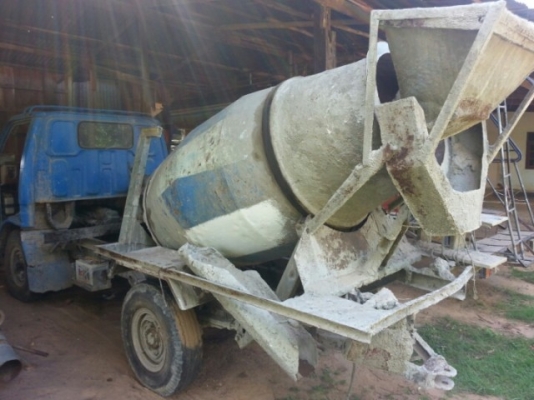 ขายรถโม่ปูนTOYOTA BU20 เครื่อง85แรง เครื่องดี แคชซีสวย โม่พร้อมใช้งาน ใช้เครื่องYANMA11.5แรง เอกสารพร้อมโอน