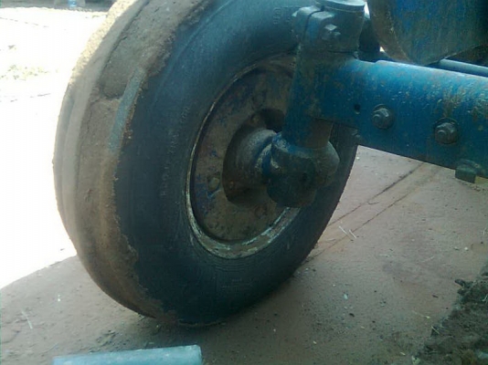 ขาย ฟอร์ด6600เสื้อลาย รถบ้านพร้อมใช้