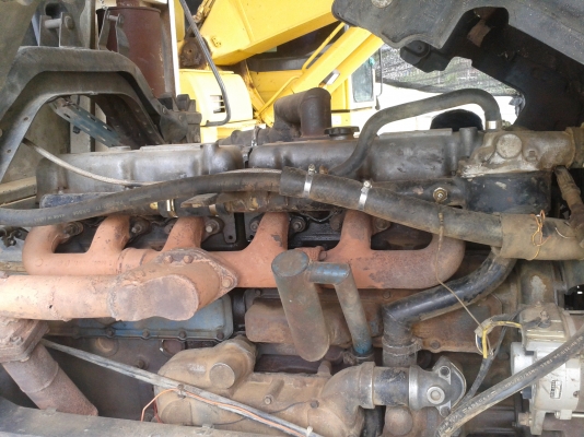 ขายรถสิบล้อUD260แรงเทนเลอร์ลากแบคโฮPC200วางหัวเดก้า