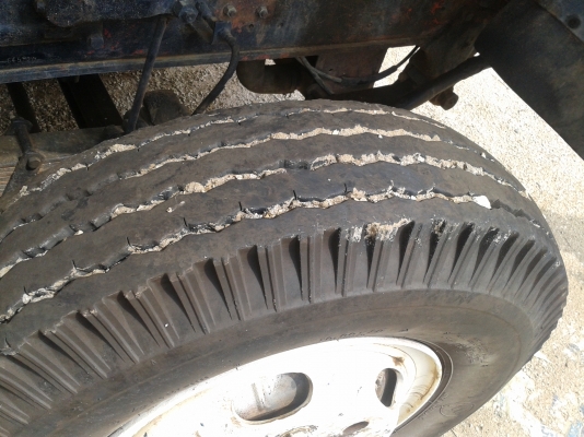 ขายรถสิบล้อUD260แรงเทนเลอร์ลากแบคโฮPC200วางหัวเดก้า