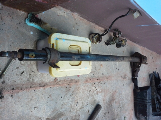 ขายกระปุกพวงมาลัยดัสสันช้างเหยียบ620 สวยๆแน่นๆพร้อมใช้2500-