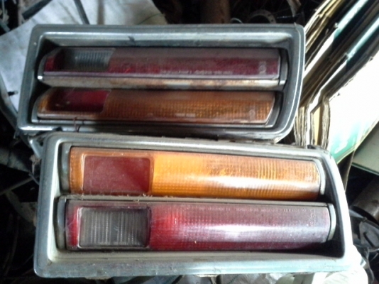 ขายชุดไฟหน้าหลังแท้ โตโยต้าrt132สภาพสวยๆหายาก