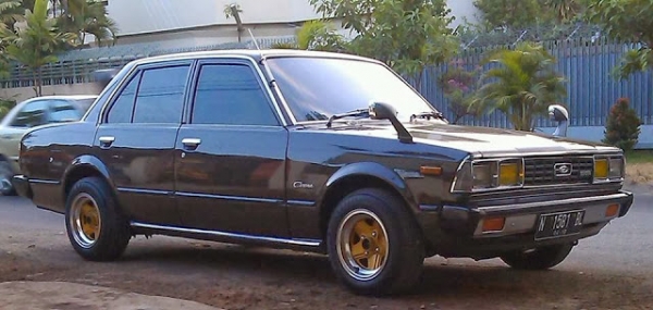 ขายชุดไฟหน้าหลังแท้ โตโยต้าrt132สภาพสวยๆหายาก