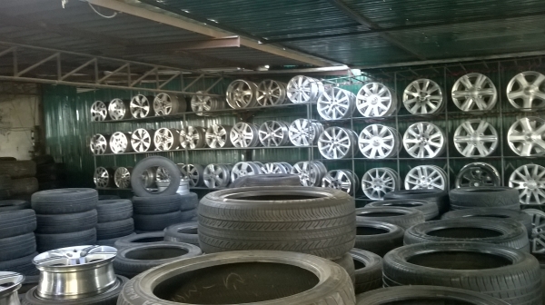 ขายล้อขอบ20พร้อมยางชุดละ65000