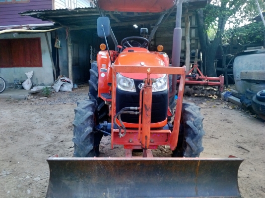 ขายแทรกเตอร์คูโบต้า L3608 4WD  มีใบมีดดันดินพร้อมผาล5*22พร้อมใช้งานครับ