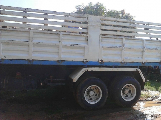 **840,000 บ.ต่อรอง**ขาย10ล้อ2เพลาดั้ม HINO FM227LD (SUMO) 220HP ปี33 เครื่องเดิมเกียร์เดิม EM100 220แรง เกียร์เดิม เครื่องแน่นๆ แรงดี เกียร์ไม่หลุด สโลวเดิม ช่วงล่าง2เพลาเดิม คัสซีสวยเดิมไม่ปะไม่ดาม กระบะดั้มเหล็กสภาพดี พื้นดีข้างดี ดั้มดี ไม่ยุบ หัวเก๋งด