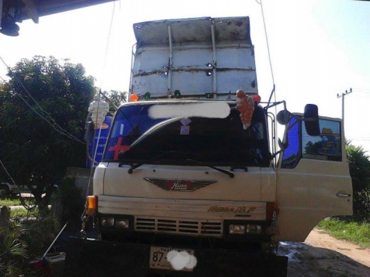 **840,000 บ.ต่อรอง**ขาย10ล้อ2เพลาดั้ม HINO FM227LD (SUMO) 220HP ปี33 เครื่องเดิมเกียร์เดิม EM100 220แรง เกียร์เดิม เครื่องแน่นๆ แรงดี เกียร์ไม่หลุด สโลวเดิม ช่วงล่าง2เพลาเดิม คัสซีสวยเดิมไม่ปะไม่ดาม กระบะดั้มเหล็กสภาพดี พื้นดีข้างดี ดั้มดี ไม่ยุบ หัวเก๋งด