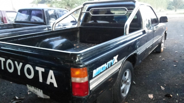 **118,000 บ.ต่อรอง**ขายกระบะแค็ปสภาพดี TOYOTA ไมตี้ 2.5 ปี36/93 เครื่องเดิมเกียร์เดิม เครื่อง2L 2.5 แน่นดี แห้งดีไม่เยิ้ม เกียร์ดีไม่หลุด ไม่หอน ช่วงล่างแน่น ไม่ส่าย คัสซีสวยเดิมไม่ปะไม่ดาม กระบะดี พื้นเก็บงานมาแล้ว หน้า-หลังเดิมไม่เคยชนหนัก ภายในเก๋งสวยค