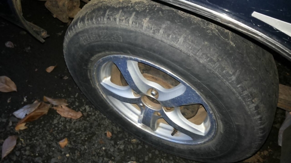 **118,000 บ.ต่อรอง**ขายกระบะแค็ปสภาพดี TOYOTA ไมตี้ 2.5 ปี36/93 เครื่องเดิมเกียร์เดิม เครื่อง2L 2.5 แน่นดี แห้งดีไม่เยิ้ม เกียร์ดีไม่หลุด ไม่หอน ช่วงล่างแน่น ไม่ส่าย คัสซีสวยเดิมไม่ปะไม่ดาม กระบะดี พื้นเก็บงานมาแล้ว หน้า-หลังเดิมไม่เคยชนหนัก ภายในเก๋งสวยค