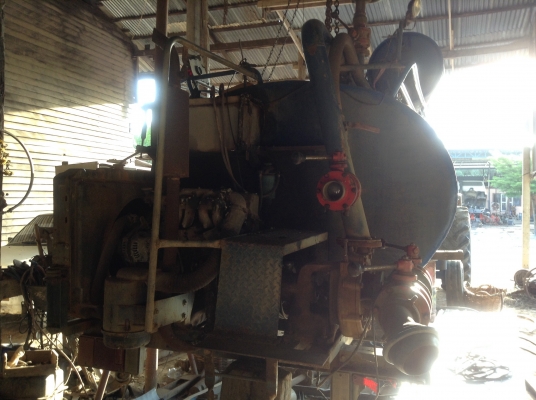 ขายถังฉีดน้ำสัปรดพร้อมเครื่อง อุปกรณ์ครบ พร้อมใช้งาน ความจุ 6000 ลิตร