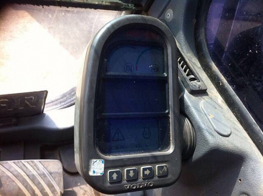 ขายด่วนรถขุดVOLVO EC210BLC เล่มทะเบียน ขายตามสภาพ เจ้าของขายเอง