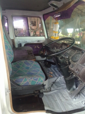 หัวรถฮีโน่ F 17 4 D หัวสวยอุปกรณ์พร้อมใช้ หัวรถฮีโน่ F 17 4 D หัวสวยอุปกรณ์พร้อมใช้