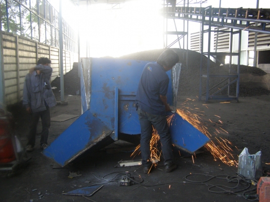 รับสร้างเครื่องจักรกล และ รับออกแบบเครื่องจักรกล ชนิดพิเศษ ตามสั่งทุกชนิด ติดต่อ หจก.อนุวงค์ เอ็นจิเนียริ่ง 083-9752712