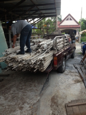 ไม้เต็งไทยเก่า 1*1  นิ้ว