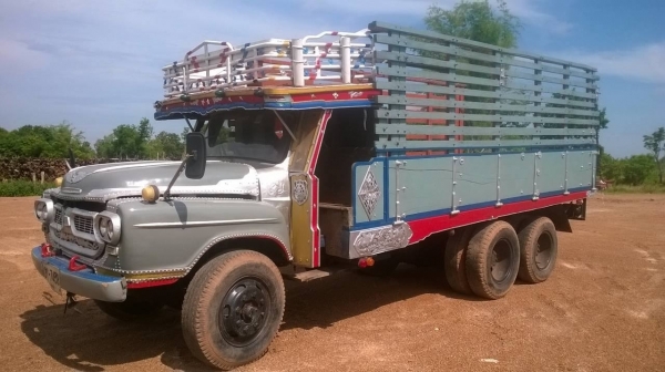 ขาย 10 ล้อหัวยาว 2 เพลาใหญ่ เครื่อง EH700 168 แรงม้าปั้มลม เกียร์ HO สโลว์เกียร์กลาง คานหน้าใหญ่ พาวเวอร์ เบรคลมดัน คัสซีสวยตลอดเส้น ทะเบียนพร้อมโอน ราคาต่อรองได้ครับ