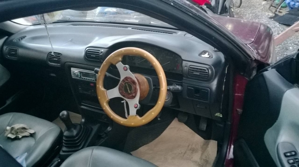 นิสสันพรีเซียแสนถูก