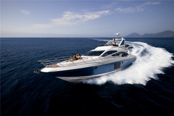 เรือ Azimut 64 สนใจติดต่อ 090-2681-669