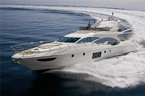 เรือ Azimut 70 สนใจติดต่อ 090-2681-669