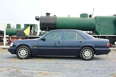 ขาย Benz 230E  W124  Code B ประกอบนอก ซันรูฟโรงงาน พร้อมขับ ไม่เคยติดแก๊ส